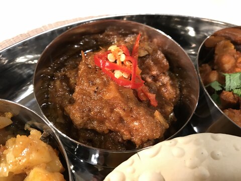 カシミール・ムルグ（カシミール風チキンカレー）